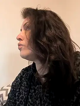 Linalicious online show from April 1, 6:59 am