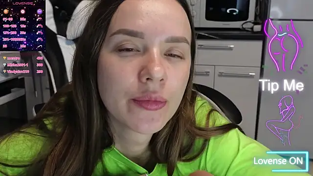 Snapshot of Strip-Lady chatting on February 22, 5:34 am Strip-Lady online show from February 22, 5:34 am
