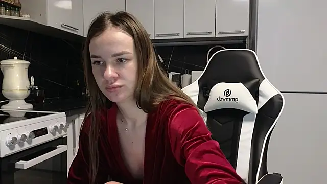 Snapshot of Strip-Lady chatting on February 16, 1:47 am Strip-Lady online show from February 16, 1:47 am