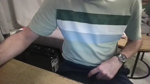 Michealtje85 online show from December 18, 8:45 pm