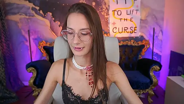 CozyMell online show from October 31, 2:13 pm