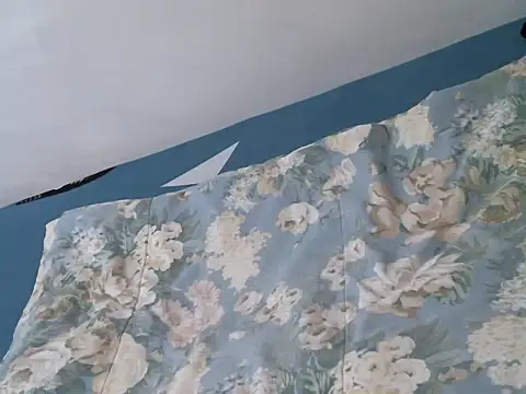 luckieey online show from November 25, 9:42 am