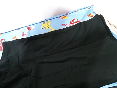 luckieey online show from October 4, 10:50 am