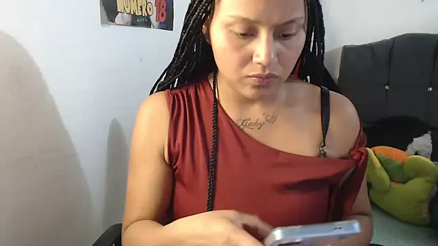 SWEETT CORY online show from May 17, 1:05 am