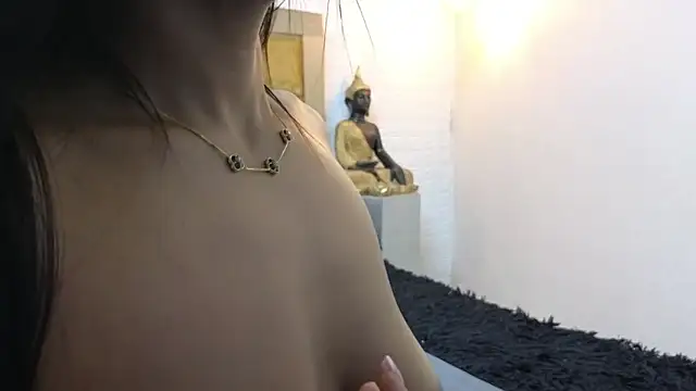 ximenawilliamss online show from February 12, 8:08 pm