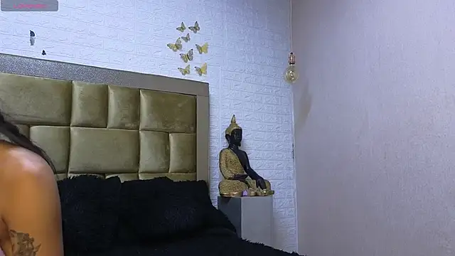 ximenawilliamss online show from October 30, 7:44 pm