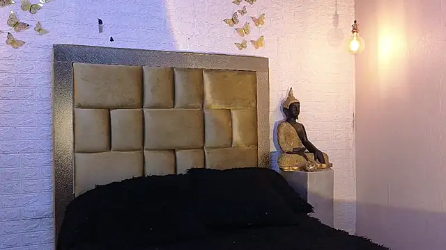 ximenawilliamss online show from January 14, 9:18 pm