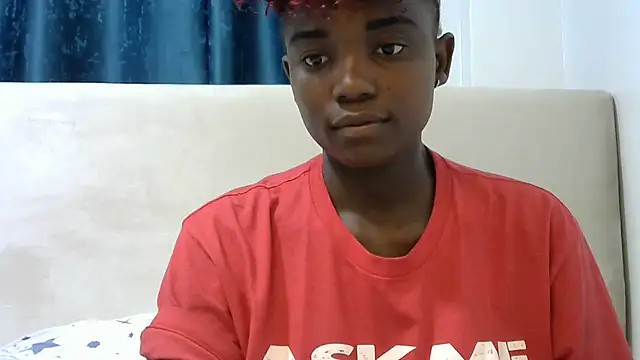 Snapshot of Latiffagodess chatting on November 7, 4:33 pm Latiffagodess online show from November 7, 4:33 pm