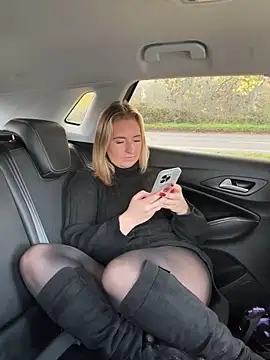 Rebeccaxxx online show from November 6, 10:41 am