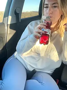 Rebeccaxxx online show from January 7, 11:37 am