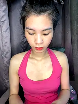 Snapshot of Ladygirrl22 chatting on October 21, 5:29 am Ladygirrl22 online show from October 21, 5:29 am