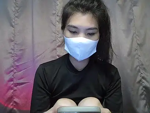 Snapshot of Ladygirrl22 chatting on November 11, 4:13 pm Ladygirrl22 online show from November 11, 4:13 pm