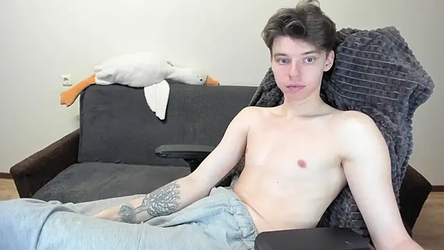 Liam sexy1 online show from December 17, 3:06 pm
