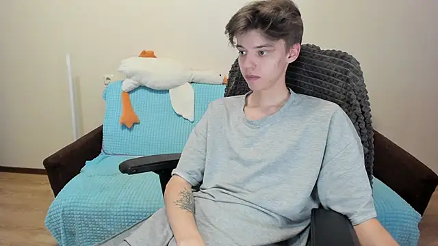 Liam sexy1 online show from October 21, 12:59 pm