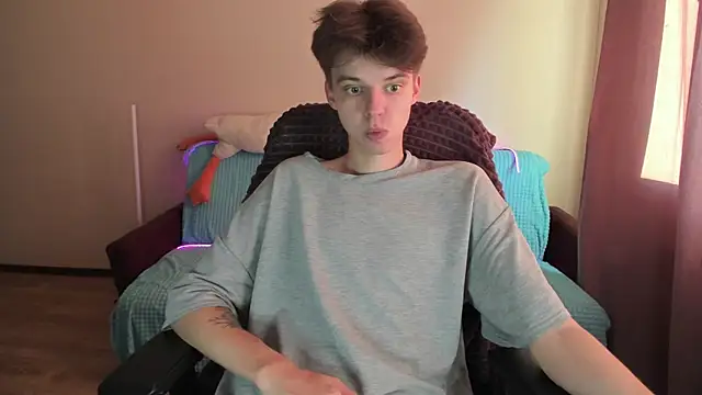 Liam sexy1 online show from September 29, 2:44 pm