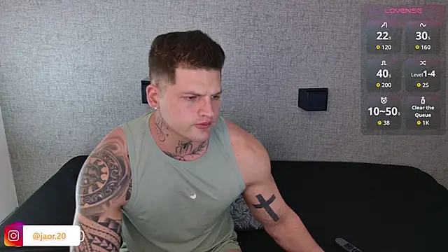 Jaor owens20 online show from March 19, 10:54 pm