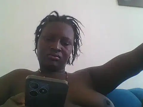 Snapshot of Heavy_ass chatting on March 17, 7:24 am Heavy ass online show from March 17, 7:24 am