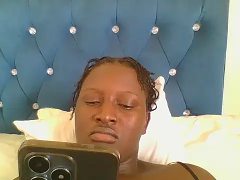 Snapshot of Heavy_ass chatting on September 9, 6:12 am Heavy ass online show from September 9, 6:12 am
