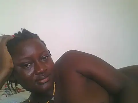 Snapshot of Heavy_ass chatting on March 10, 8:28 am Heavy ass online show from March 10, 8:28 am