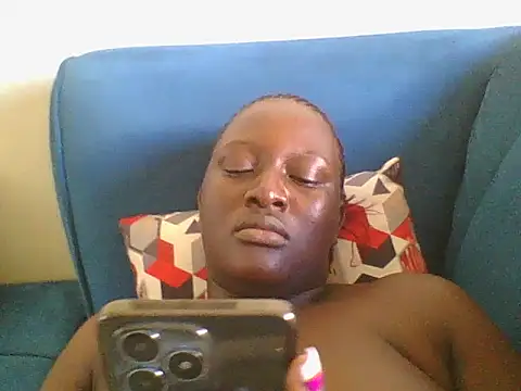 Snapshot of Heavy_ass chatting on October 19, 12:19 pm Heavy ass online show from October 19, 12:19 pm