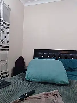 Sugartonguexx online show from March 4, 8:05 pm