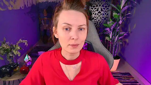 VandaRossi online show from November 14, 9:57 am