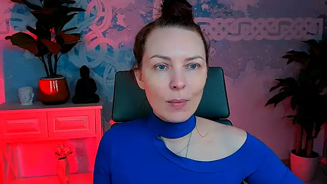 VandaRossi online show from September 26, 10:22 am
