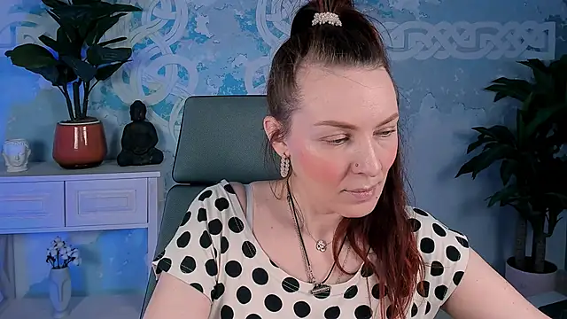 VandaRossi online show from October 27, 1:12 pm