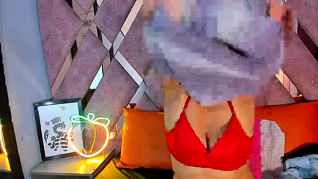 Mulan sexy01 online show from April 15, 7:51 pm