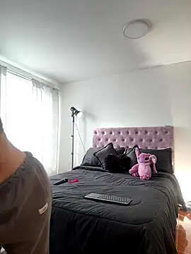 Snapshot of samantha_evans2 chatting on November 11, 9:31 pm samantha evans2 online show from November 11, 9:31 pm