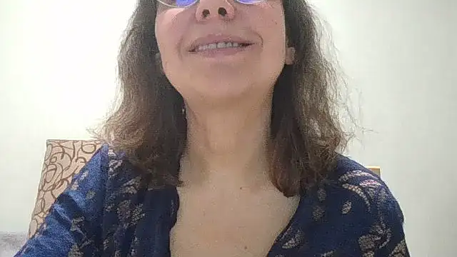 HollyJewel online show from March 26, 5:22 pm