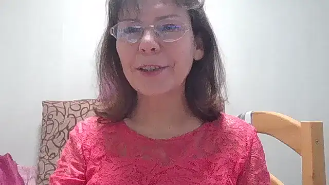 HollyJewel online show from January 9, 12:12 pm