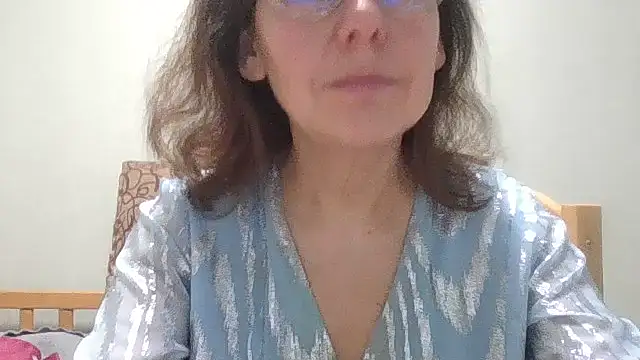 HollyJewel online show from March 31, 4:09 pm