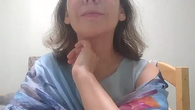 Snapshot of HollyJewel chatting on December 1, 3:35 pm HollyJewel online show from December 1, 3:35 pm