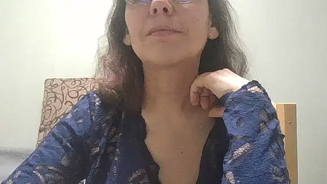 HollyJewel online show from March 16, 4:32 pm