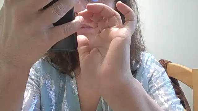 HollyJewel online show from March 6, 2:01 pm