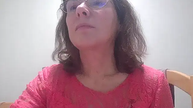 Snapshot of HollyJewel chatting on November 12, 5:39 pm HollyJewel online show from November 12, 5:39 pm