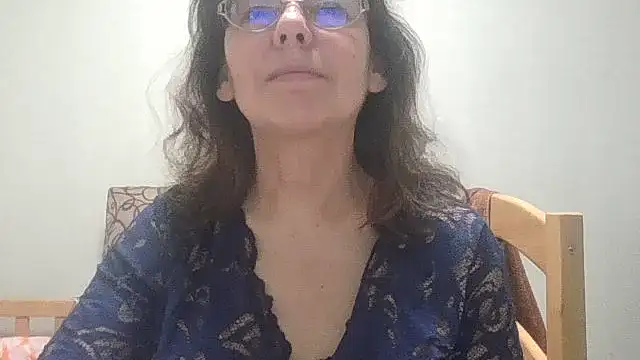 HollyJewel online show from March 9, 4:43 pm