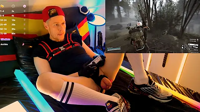 Snapshot of Fuc71 chatting on February 15, 4:06 pm Fuc71 online show from February 15, 4:06 pm