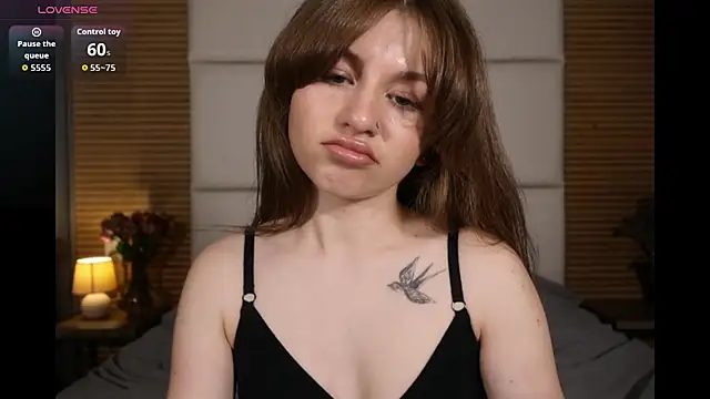 Snapshot of AliceBellamy chatting on April 29, 8:59 pm AliceBellamy online show from April 29, 8:59 pm