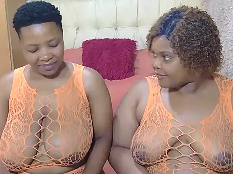 Snapshot of Xxxsluts chatting on October 15, 9:06 am Xxxsluts online show from October 15, 9:06 am
