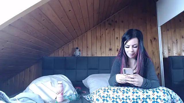 BoeseMoni1998 online show from September 28, 9:05 am