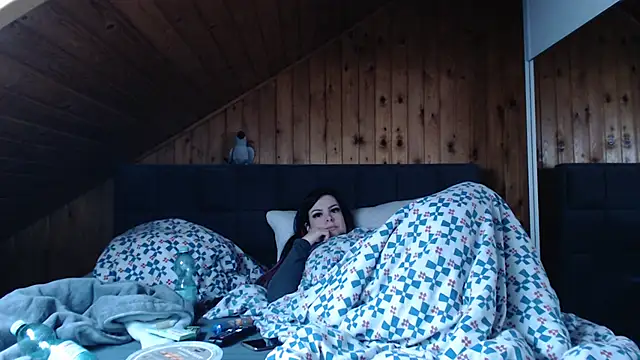 BoeseMoni1998 online show from October 6, 11:00 am