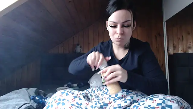 BoeseMoni1998 online show from November 9, 11:47 am