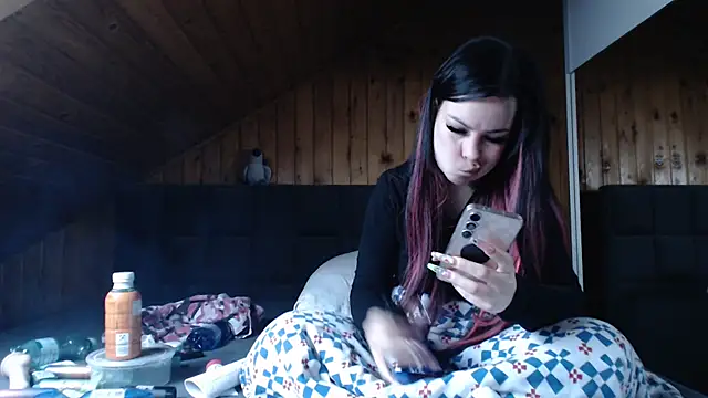 BoeseMoni1998 online show from November 7, 7:57 am