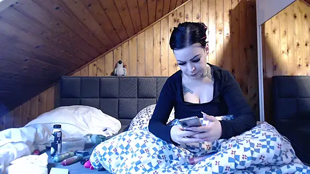 BoeseMoni1998 online show from October 26, 8:26 am