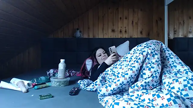 BoeseMoni1998 online show from November 2, 8:19 am