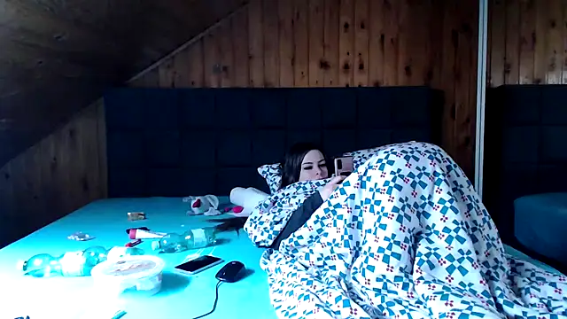 BoeseMoni1998 online show from March 12, 11:10 am