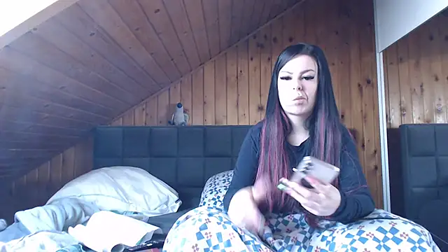 BoeseMoni1998 online show from October 18, 10:17 am