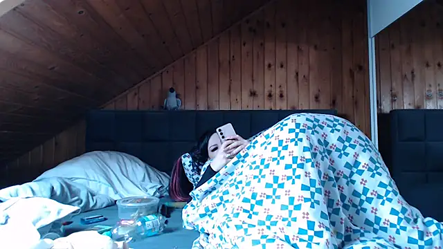 BoeseMoni1998 online show from October 22, 12:59 pm